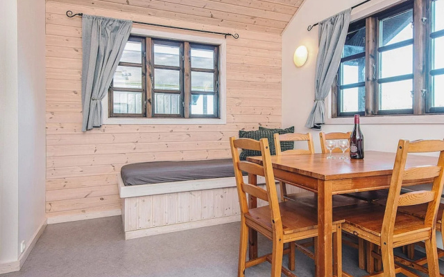 5 Person Holiday Park Home in Ronde