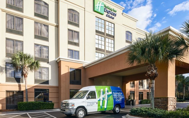 Holiday Inn Express & Suites Jacksonville SE- Med Ctr Area, an IHG Hotel