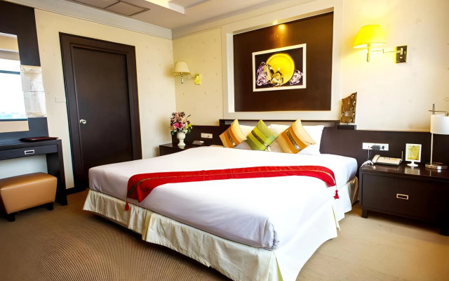 Ayutthaya Grand Hotel