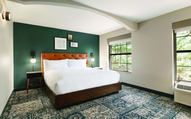 Four Points by Sheraton Raleigh Arena