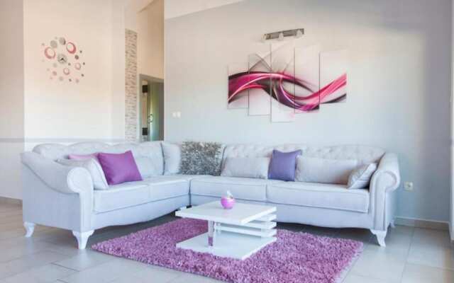 Villa Ava