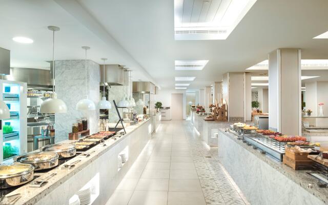 Crowne Plaza Muscat by IHG