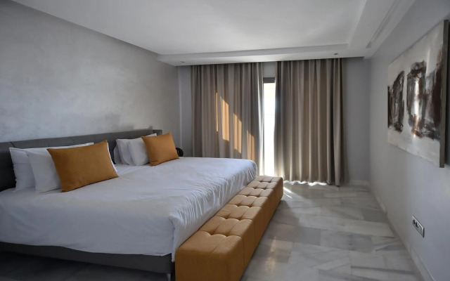 Suites Hotel Le Yacht