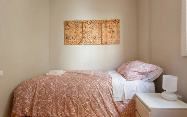 Apartamentos EL DESCUBRIDOR