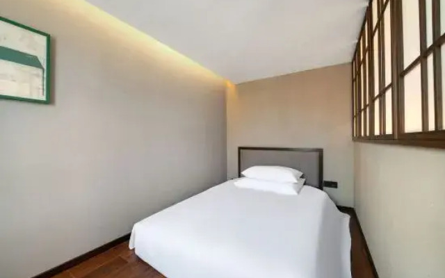 Hengdian Chengyi Hotel (Movie City Branch)