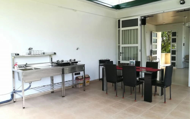 Thilini Tour INN