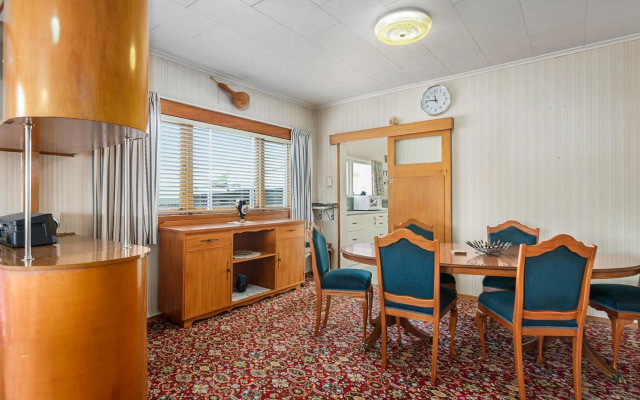 Leica Stay and Walnut Flat - Napier Holiday Home