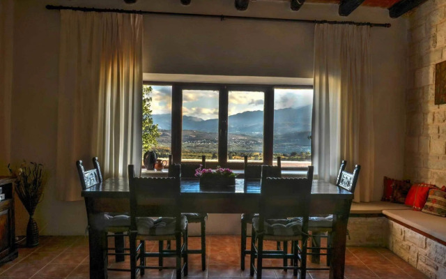 Anna-Malai Traditional Cretan Villa