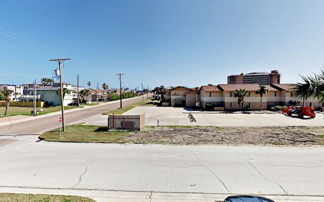 12 Gulf Side Hesperus - Four Bedroom Townhome