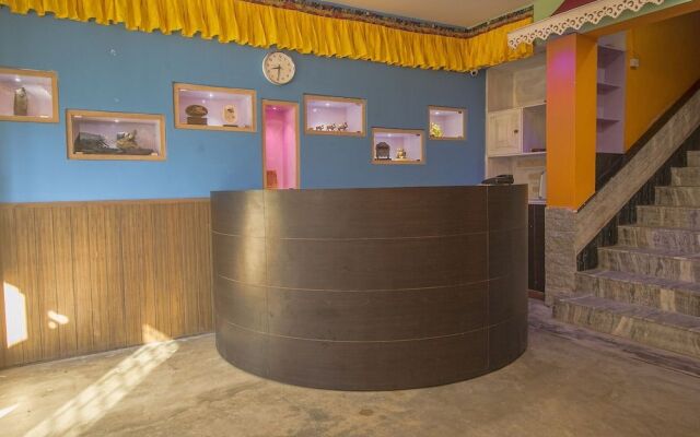 Oyo 24247 Hotel Everest Mansion