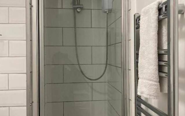 Goswell Central Apartment by DC London Rooms