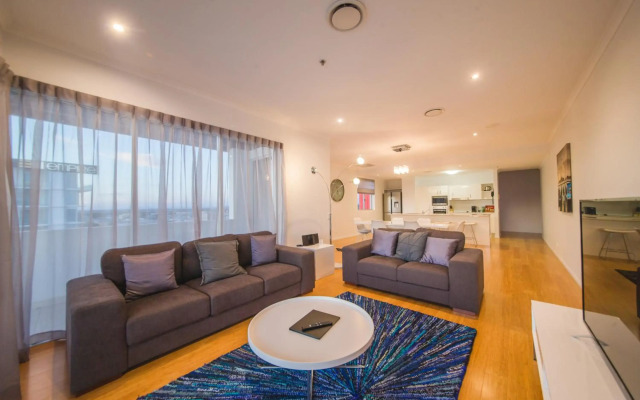 The Edge Apartment Hotel