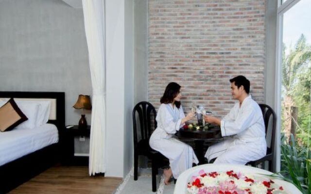 New Hill Resort & Spa