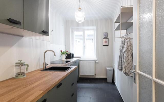 Stylish 1BR 1Bath Vienna Downtown Unbeatable Location