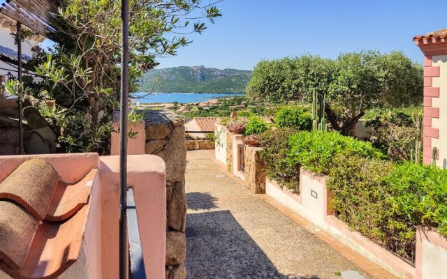 Stunning Home in Capo D'orso - Palau With 3 Bedrooms