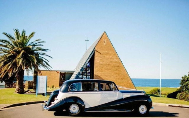 Sydney Seaside Contemporary Executive Living