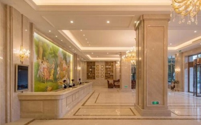 Homeinn Plus Hotel (Hangzhou Future Science Town West Railway Station)