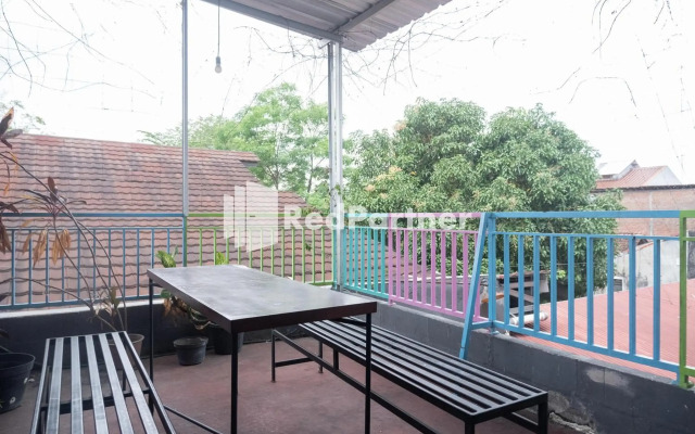 OYO 3892 Athaya Guesthouse Syariah
