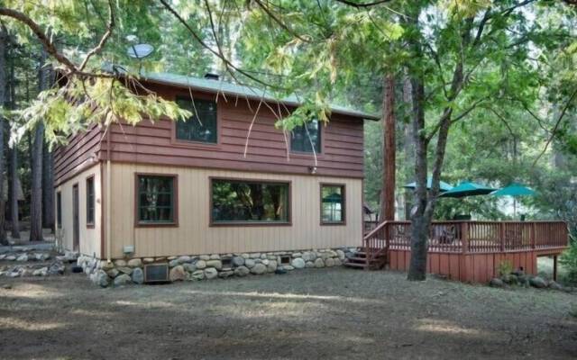 Scenic Wonders Bassett Cabin 5 Bedrooms