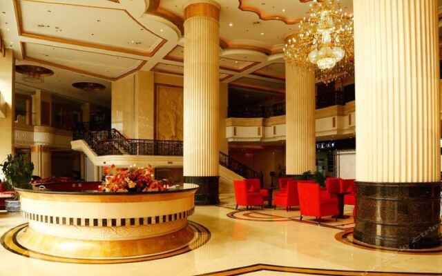 Lakeside Hotel