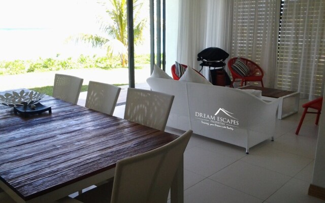 Cap Ouest by Dream Escapes