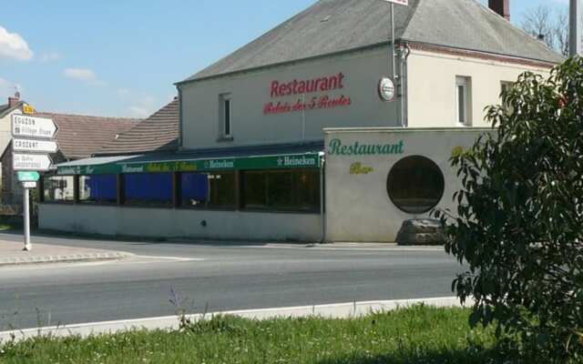Relais des Cinq Routes