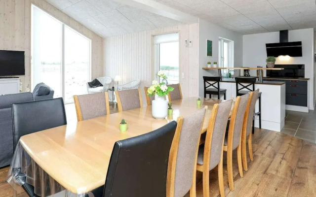 9 Person Holiday Home in Hojslev-by Traum