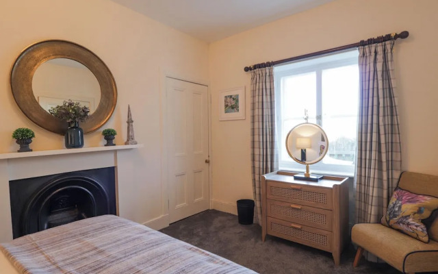 Cormack Lodge - Brodie Castle