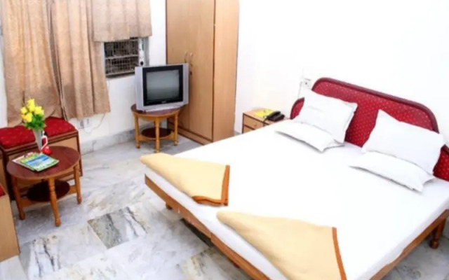 OYO 22053 Krishna Palace