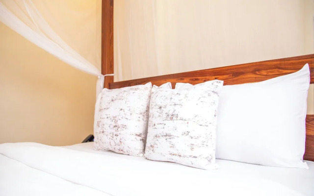 Skylark Hotel