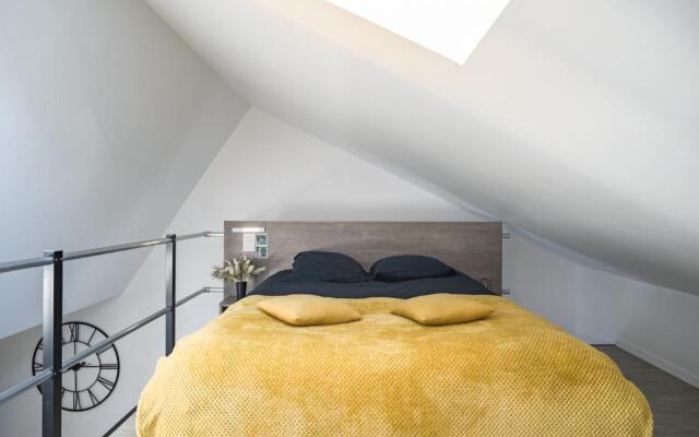 Loft avec jardin et parking privé