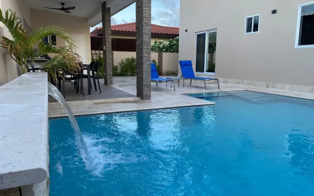 Luxury Noord 3 2 Villa - W Private Saltwater Pool