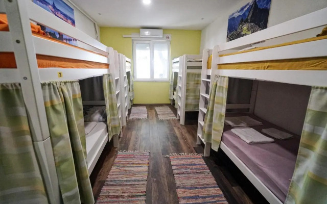 Oasis hostel