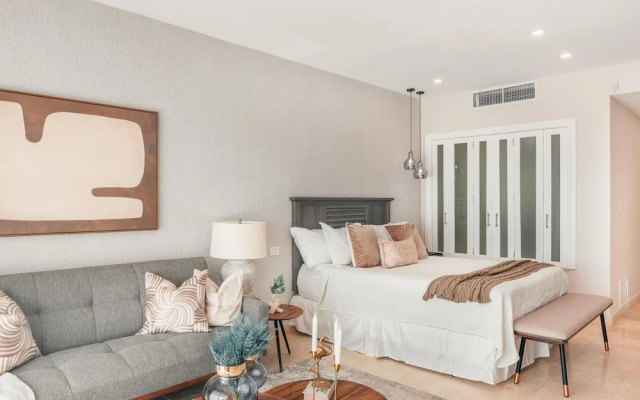 Modern Studio With Ocean View in Punta Palmera