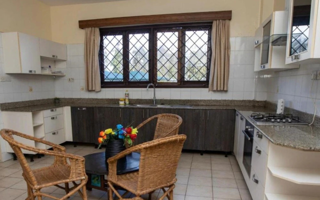 Stay.Plus Creek Residence Nyali