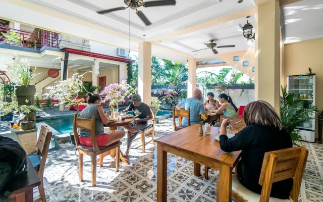 Metteyya Healing House