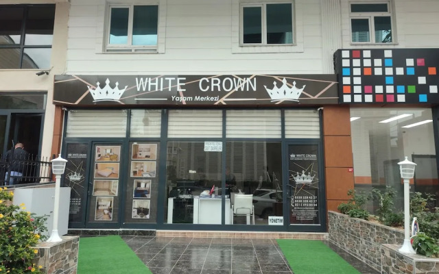 White Crown Apartman ve Yaşam Merkezi