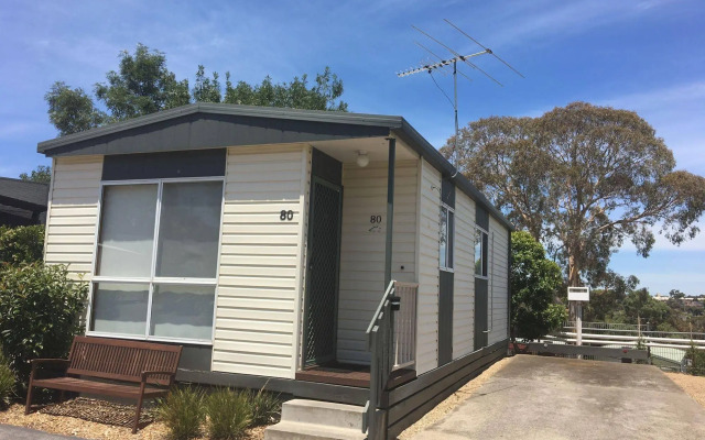 Airport Tourist Village Melbourne