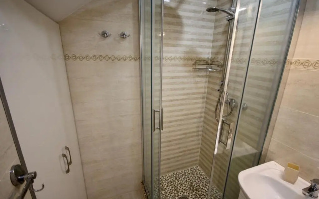 Romantic Lux Vivaldi Suite Svobode avenue 39