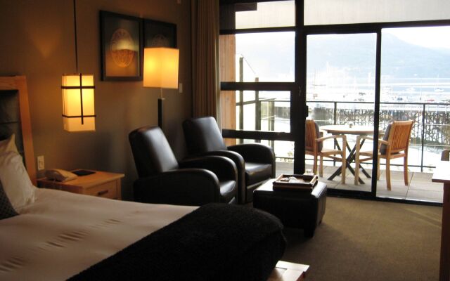 Brentwood Bay Resort & Spa