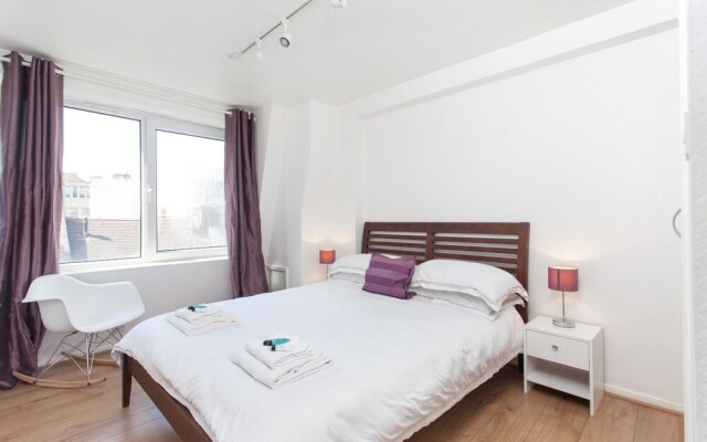 Oxford Street & Soho Modern 2 Bed Apt