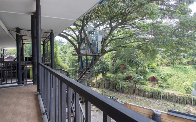 OYO 3283 Bwalk Hotel