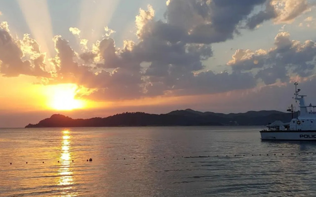 Rooms Milena - Triple Room With External Private Bathroom