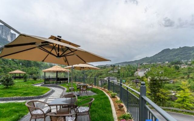 Manshan B&B (Grand Canyon Yunlong Ground Crack Branch)