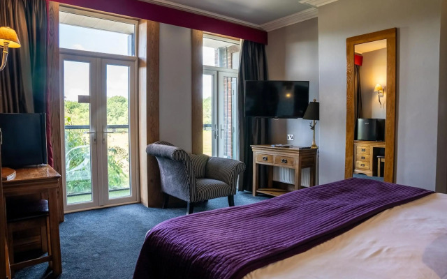 Balmer Lawn Hotel