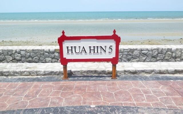 The Trust Huahin Condo Pool View by Dome