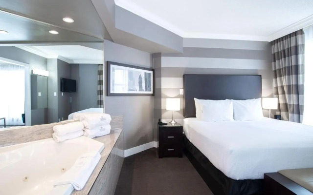 Stage West All-Suite Hotel & Theatre Restaurant