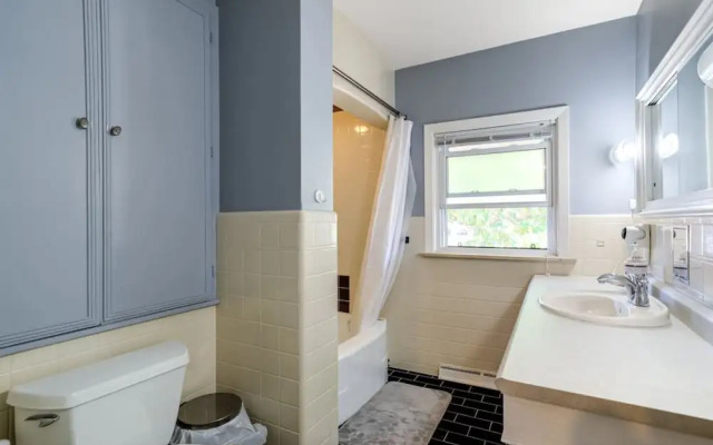 Charming 3BR Home in Quiet Kitchener Neighborhood