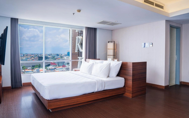 Crown Prince Hotel Surabaya