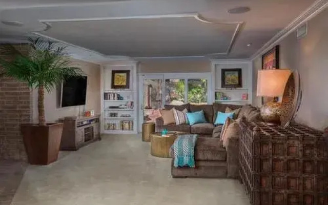 Paradise Valley Homes